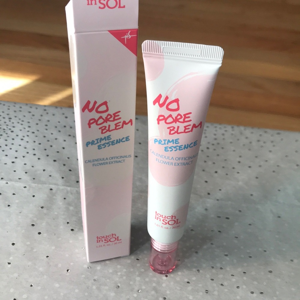 Touch in Sol No Poreblem Prime Essence- NIB